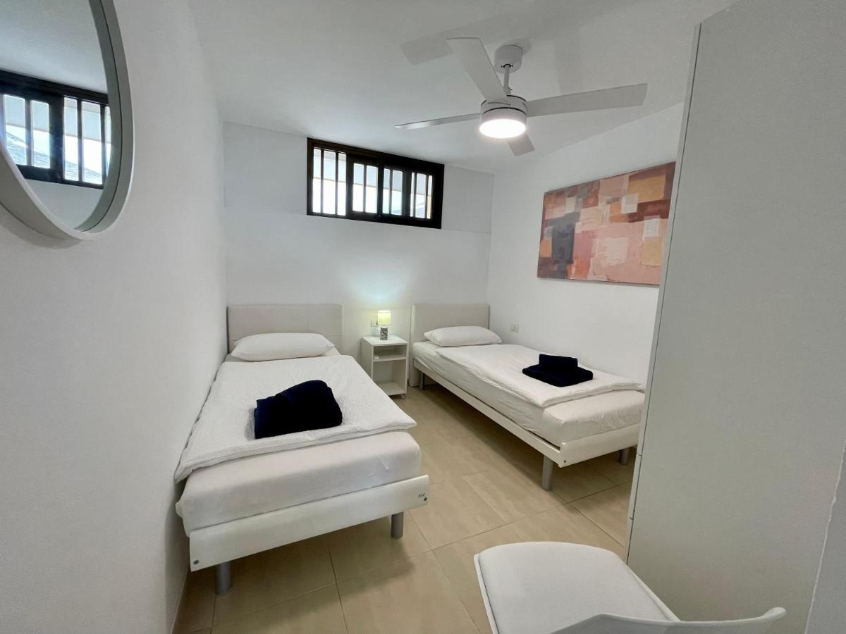 Achacay Sunset Apartment Лос-Крістіанос Екстер'єр фото